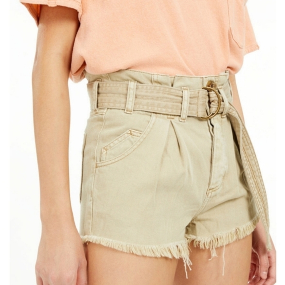 FREE PEOPLE - See You Sometime Beige Paperbag Safari Shorts Size Large